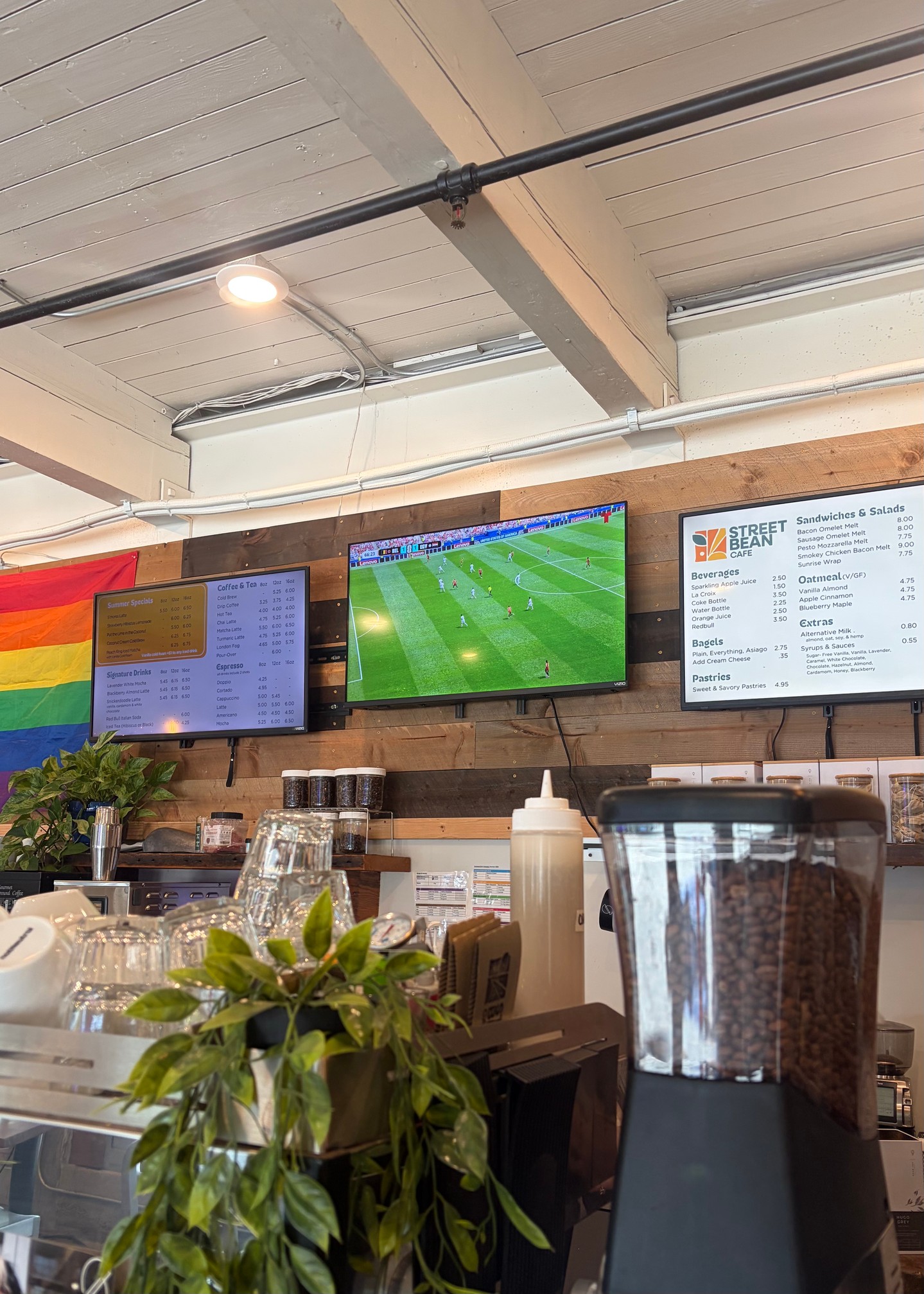 Happy World Cup! No matter who you’re rooting for, you can now watch every game right from your favorite non-profit coffeeshop. 😘⚽
#seattle #coffee #apprenticeships